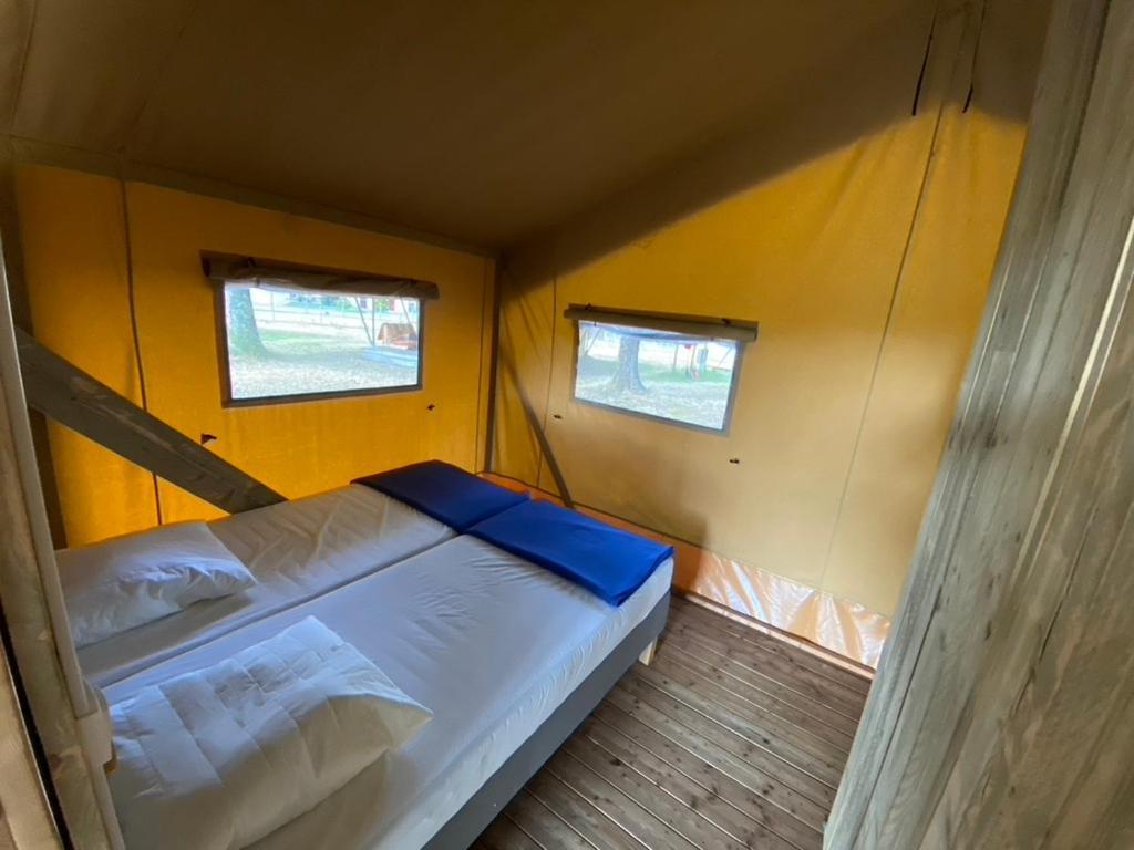קרקן Camping La Kahute - Tente Lodge Au Coeur De La Foret מראה חיצוני תמונה