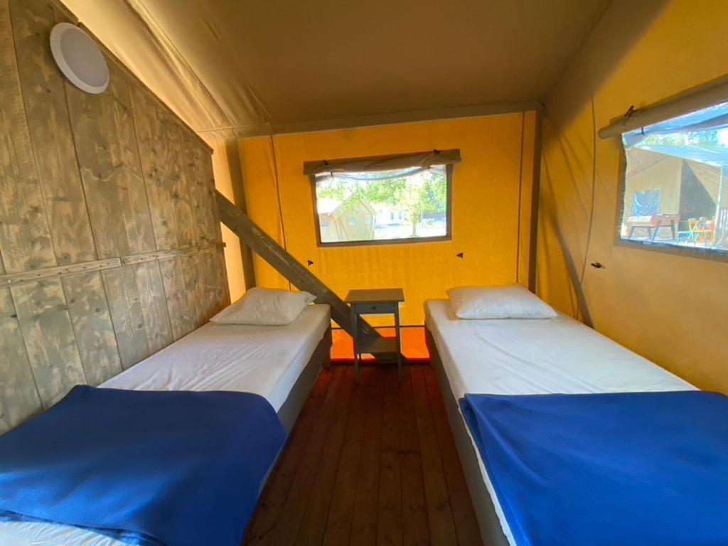 קרקן Camping La Kahute - Tente Lodge Au Coeur De La Foret מראה חיצוני תמונה