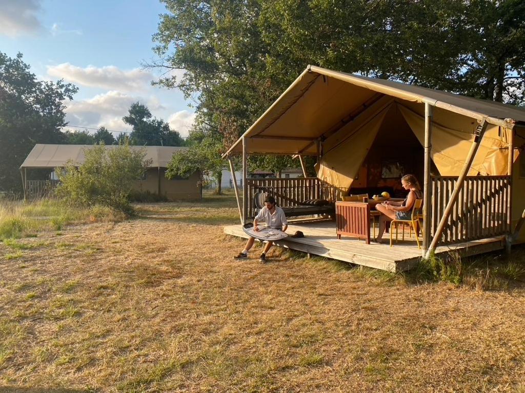 קרקן Camping La Kahute - Tente Lodge Au Coeur De La Foret מראה חיצוני תמונה